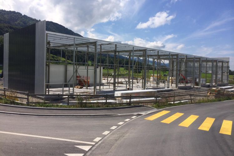 images/inhaltsbilder/glaentern-center-impressionen/neubau-gewerbehallen-glaentern-an-der-gewerbestrasse-in-reichenburg00003.jpg